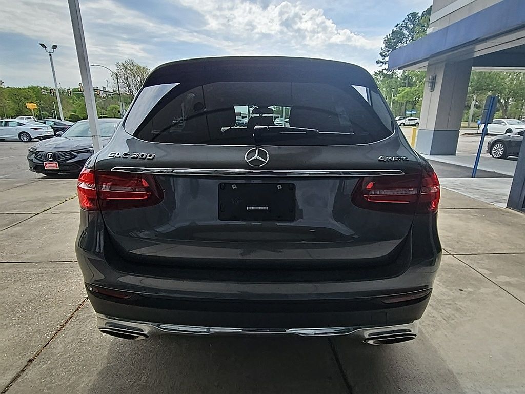 2018 Mercedes-Benz GLC 300 image 4