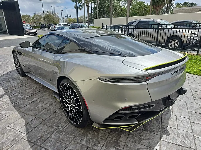 2023 Aston Martin DBS