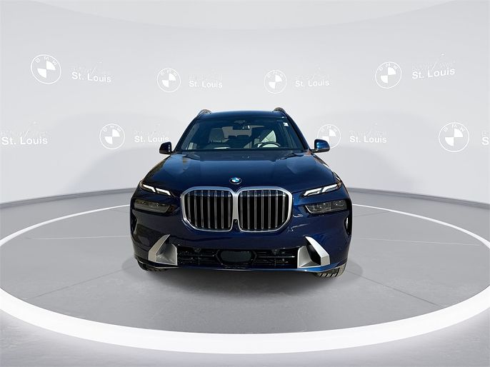 2025 BMW X7