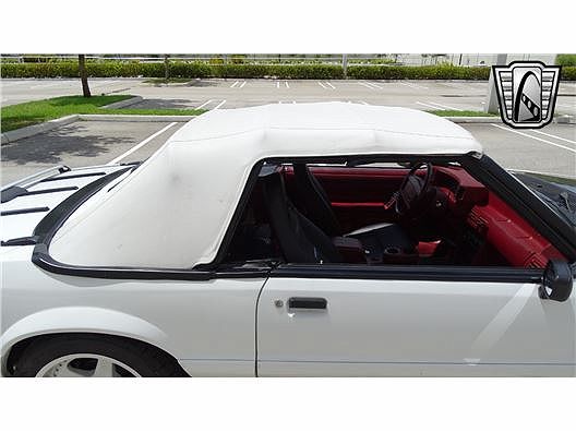 1992 Ford Mustang LX image 2