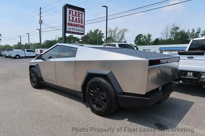 2024 Tesla Cybertruck