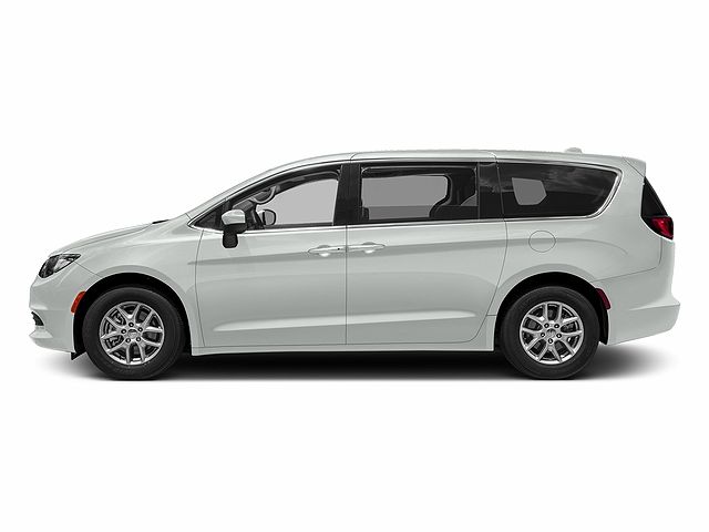 2017 Chrysler Pacifica Touring image 1