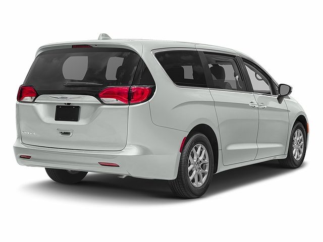 2017 Chrysler Pacifica Touring image 2