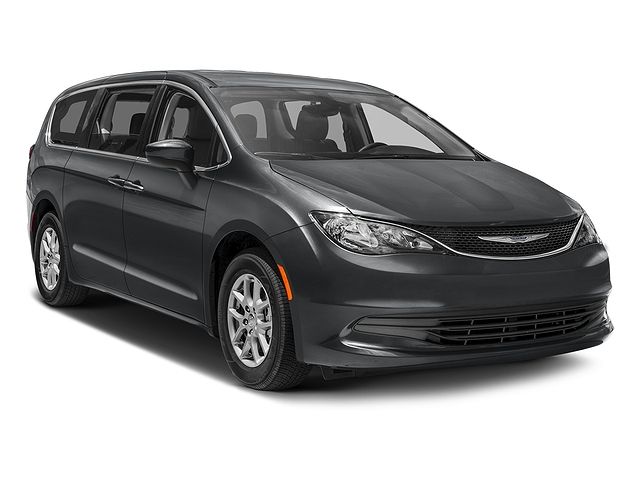 2017 Chrysler Pacifica Touring image 5