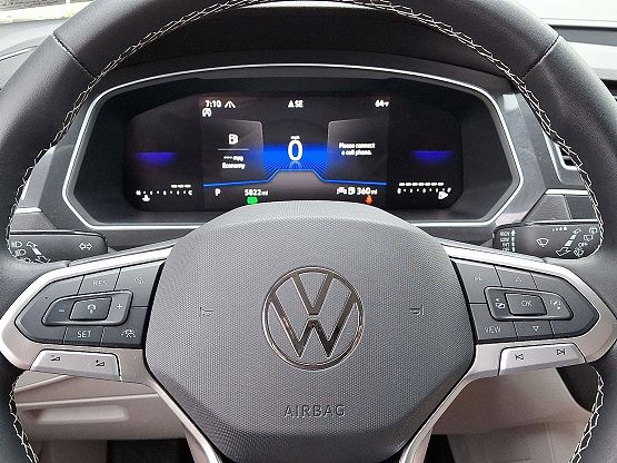 2024 Volkswagen Tiguan SE Wolfsburg Edition photo 11