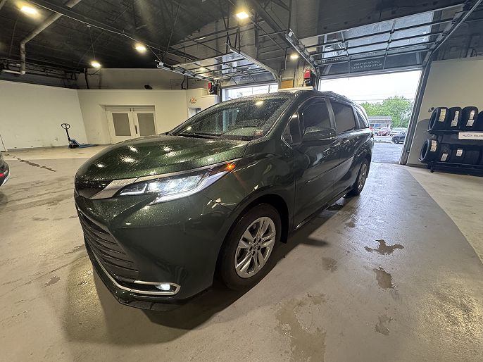 2023 Toyota Sienna