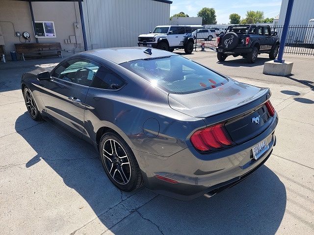 2020 Ford Mustang null image 2