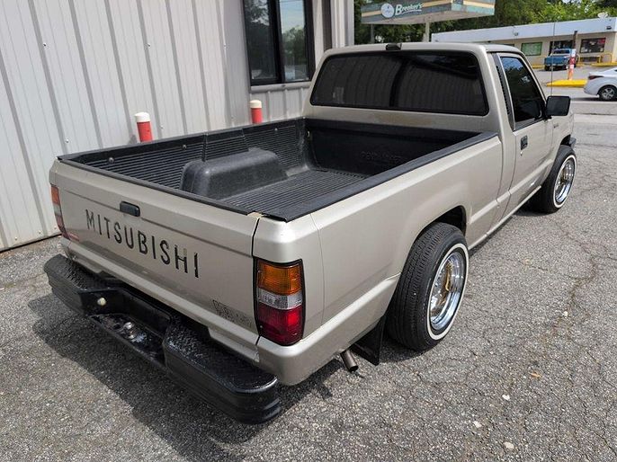 1992 Mitsubishi Mighty Max