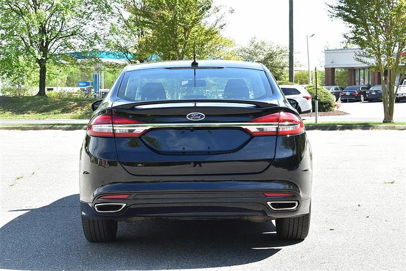 2017 Ford Fusion Titanium image 5