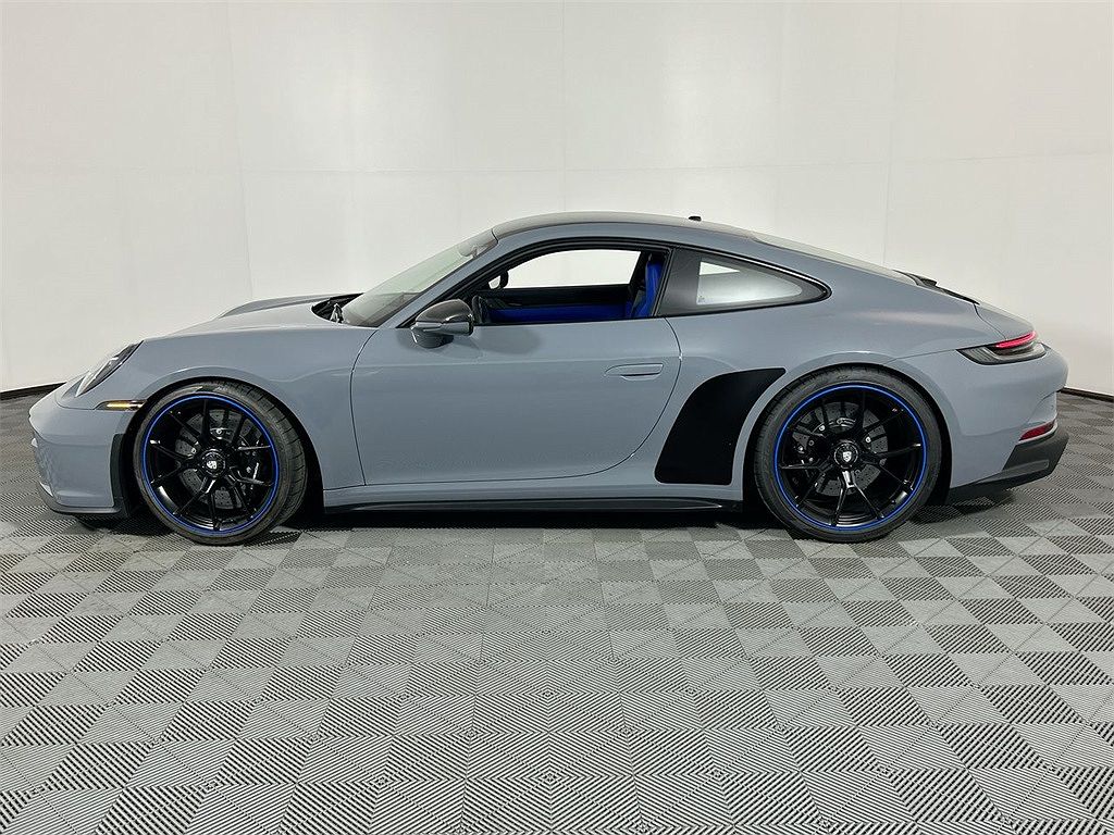 2023 Porsche 911 GT3 image 3