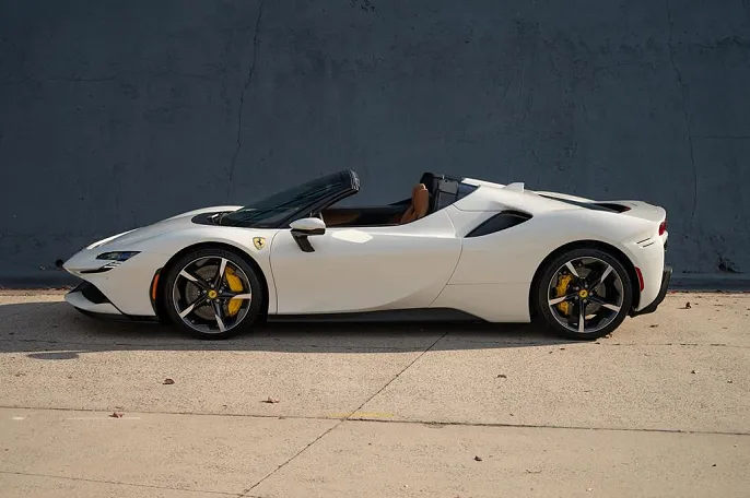 2024 Ferrari SF90