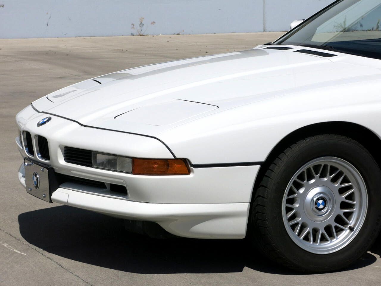 1991 BMW 8 Series 850i image 13