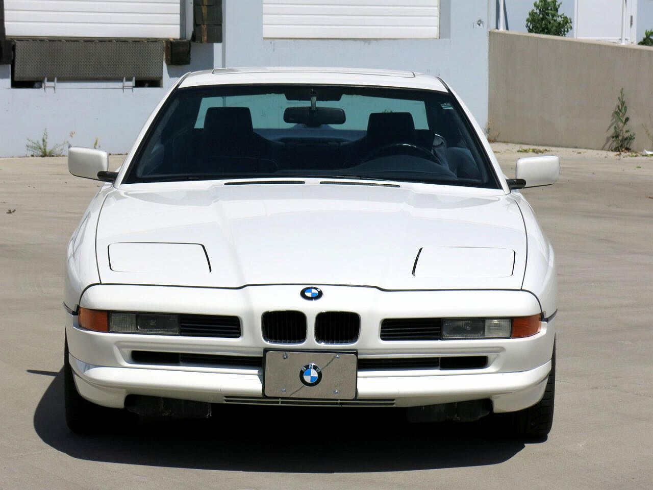 1991 BMW 8 Series 850i image 2