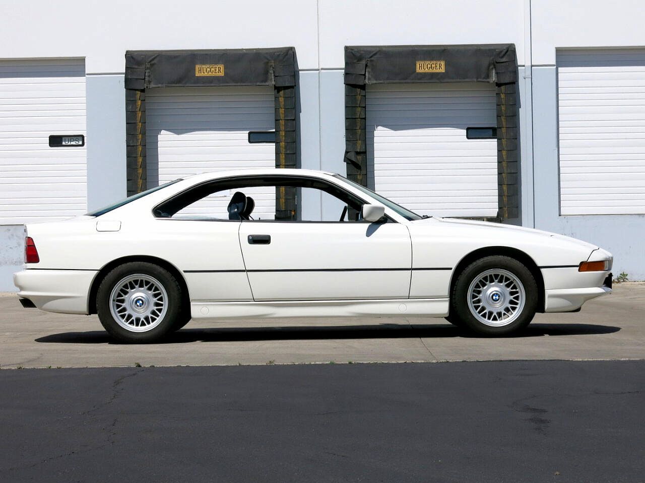1991 BMW 8 Series 850i image 3