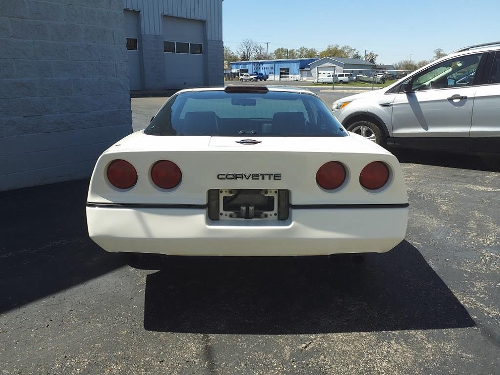 1988 Chevrolet Corvette null image 4