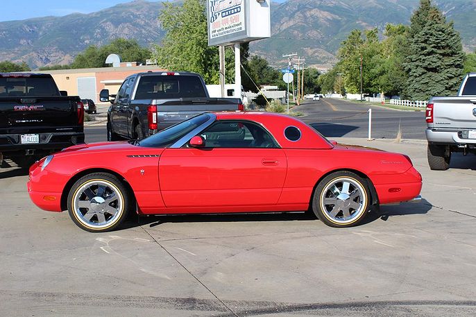2002 Ford Thunderbird
