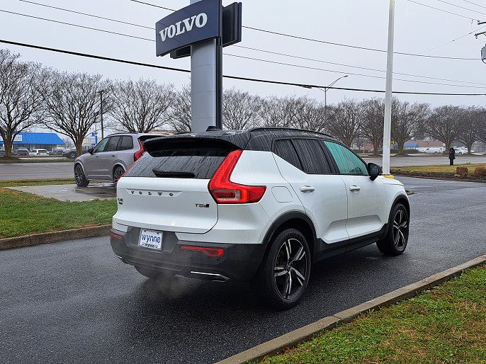 2020 Volvo XC40
