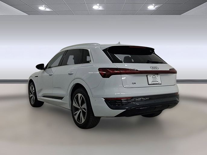 2024 Audi Q8 e-tron