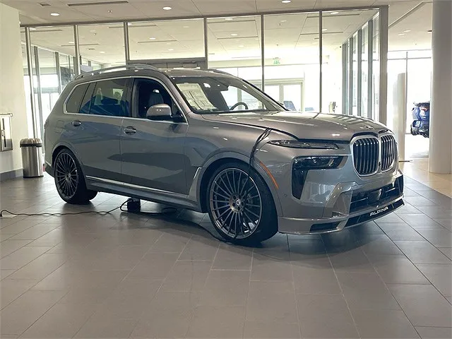 2025 BMW X7