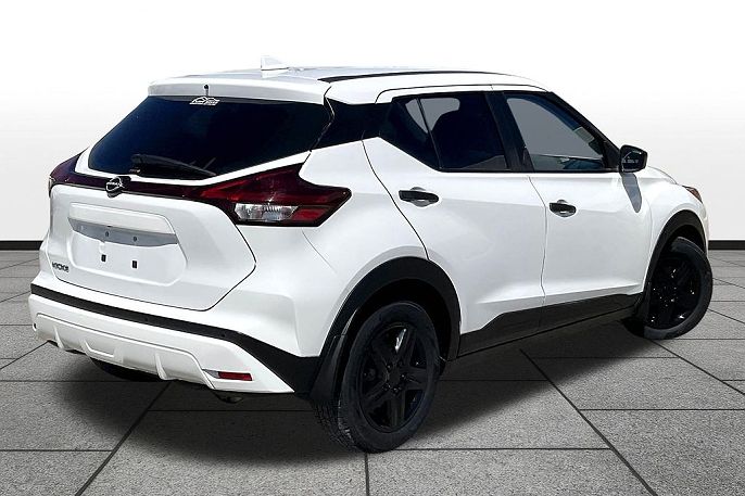 2022 Nissan Kicks
