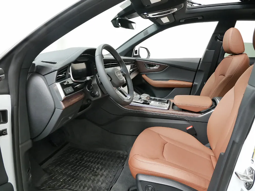 2024 Audi Q8 Premium Plus image 1