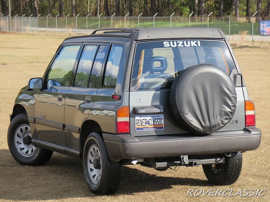 1991 Suzuki Sidekick JLX image 1