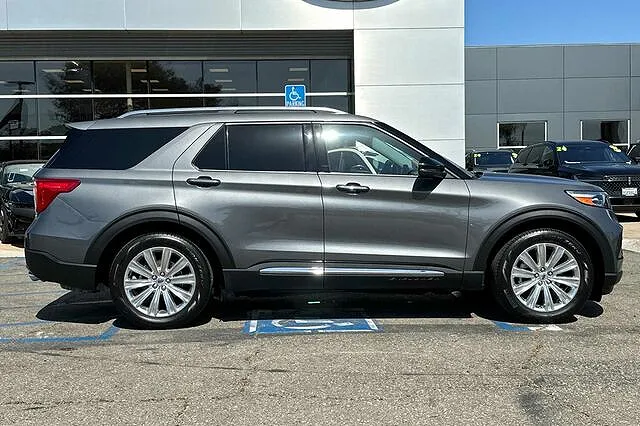 2023 Ford Explorer