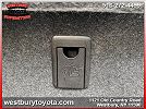 2015 Toyota Yaris SE image 11