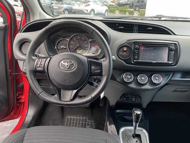 2015 Toyota Yaris SE image 14