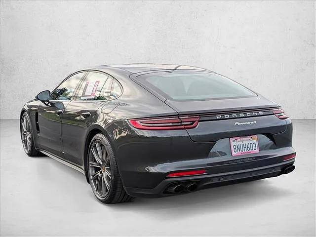 2019 Porsche Panamera