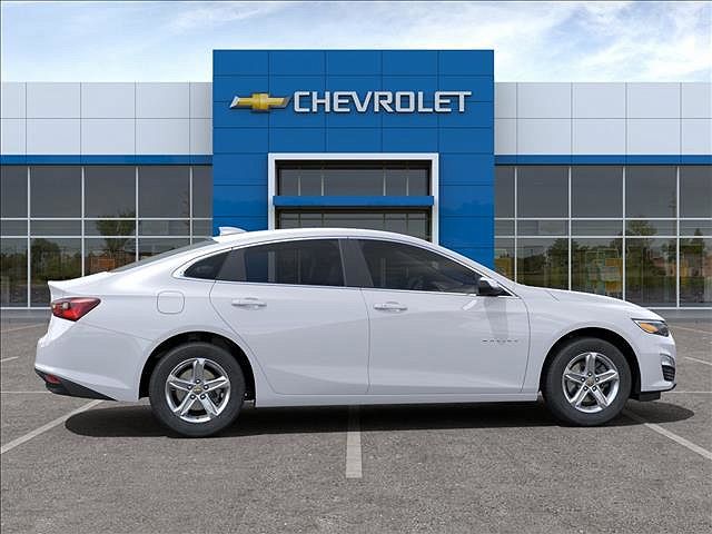 2024 Chevrolet Malibu LS image 4