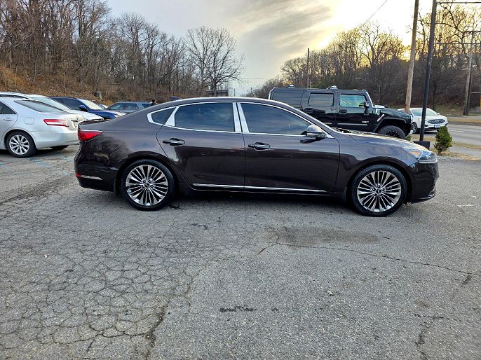 2017 Kia Cadenza