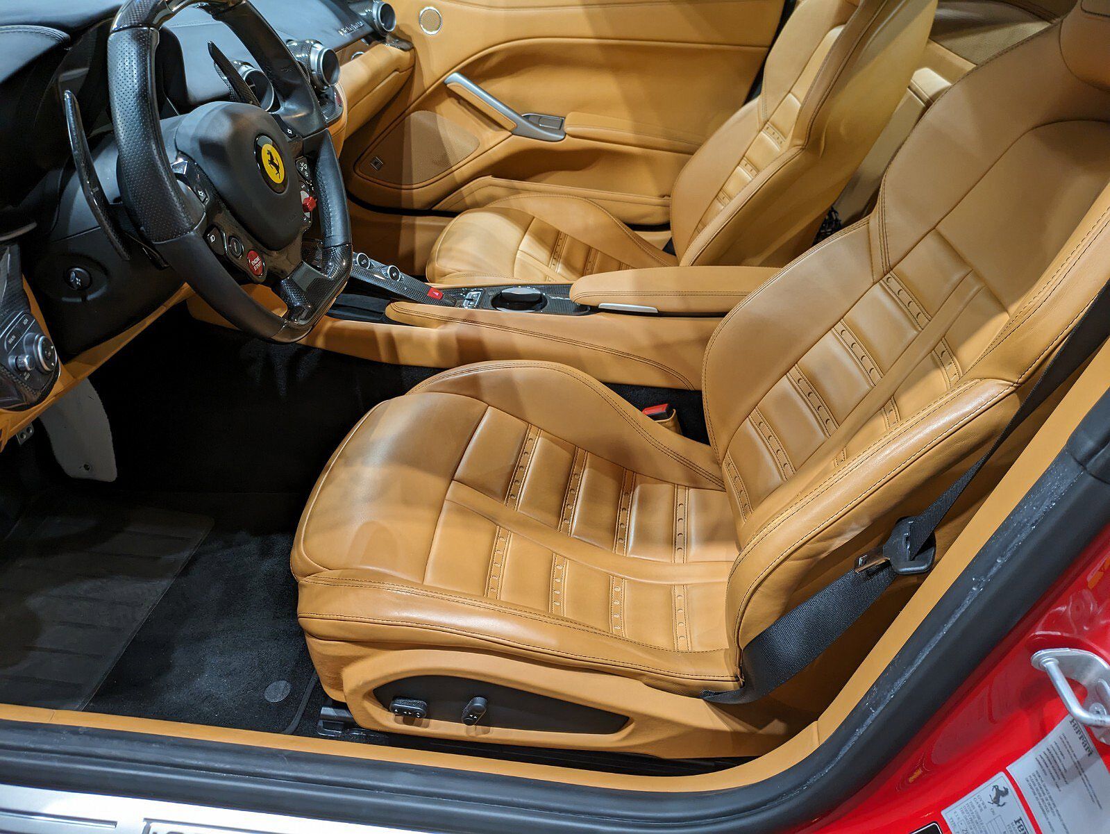 2015 Ferrari F12 Berlinetta image 10