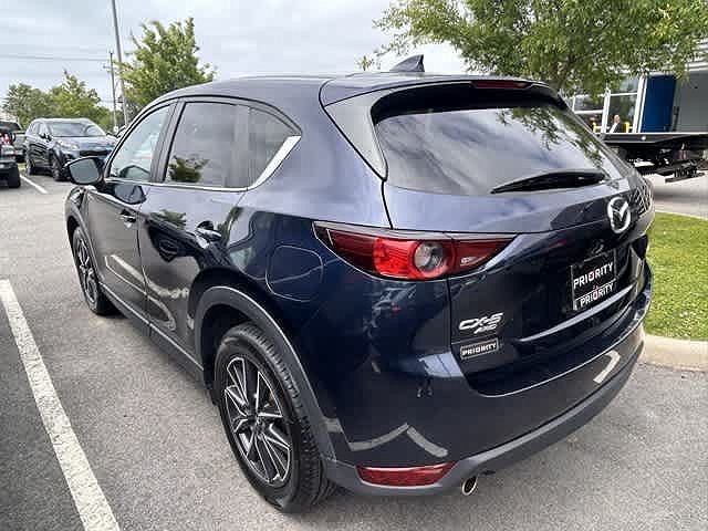 2018 Mazda CX-5 Touring image 3