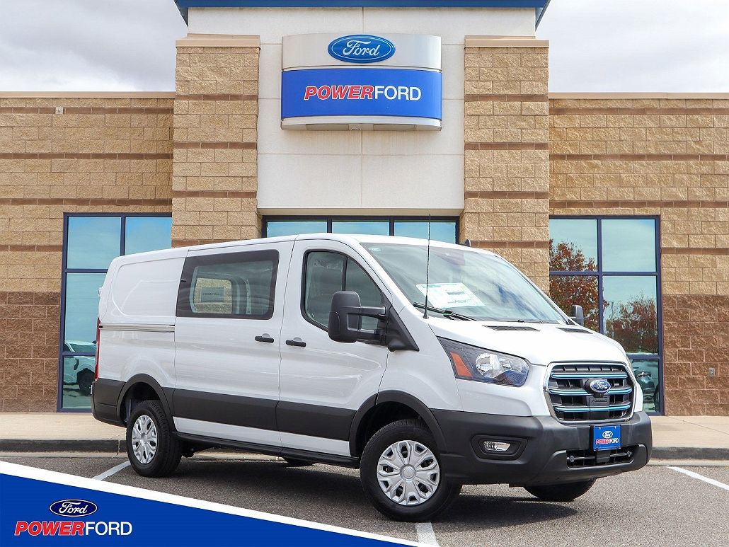 2023 Ford E-Transit null image 0