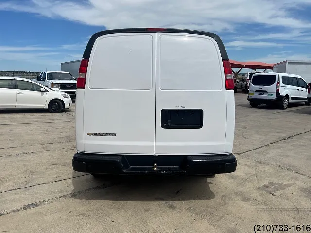 2019 Chevrolet Express 2500 image 5