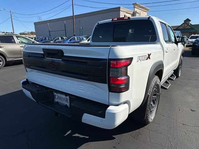2025 Nissan Frontier