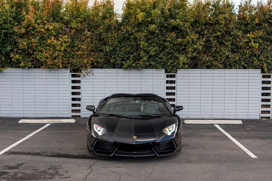 2014 Lamborghini Aventador LP700 image 1