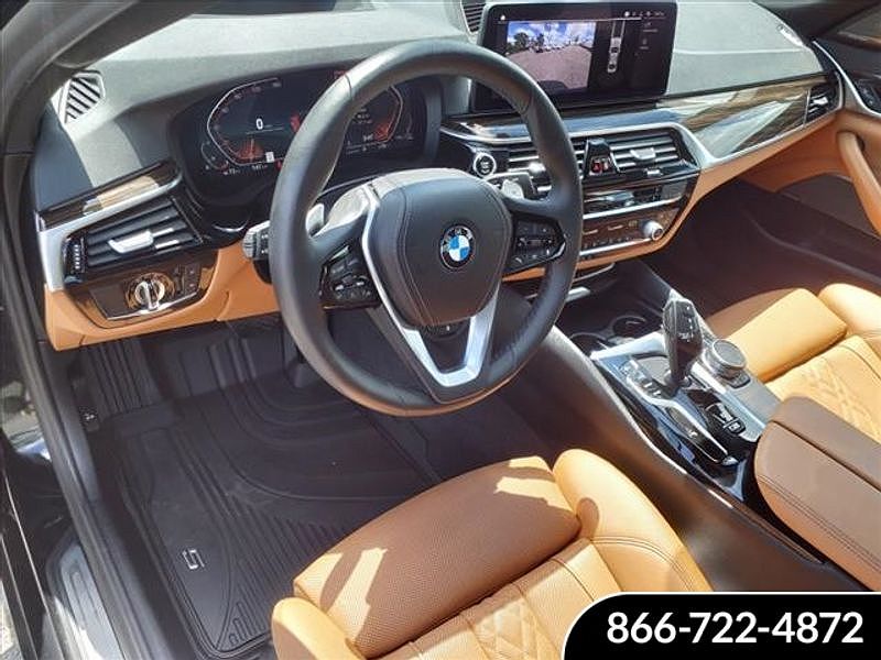 2021 BMW 5 Series 530i xDrive image 5