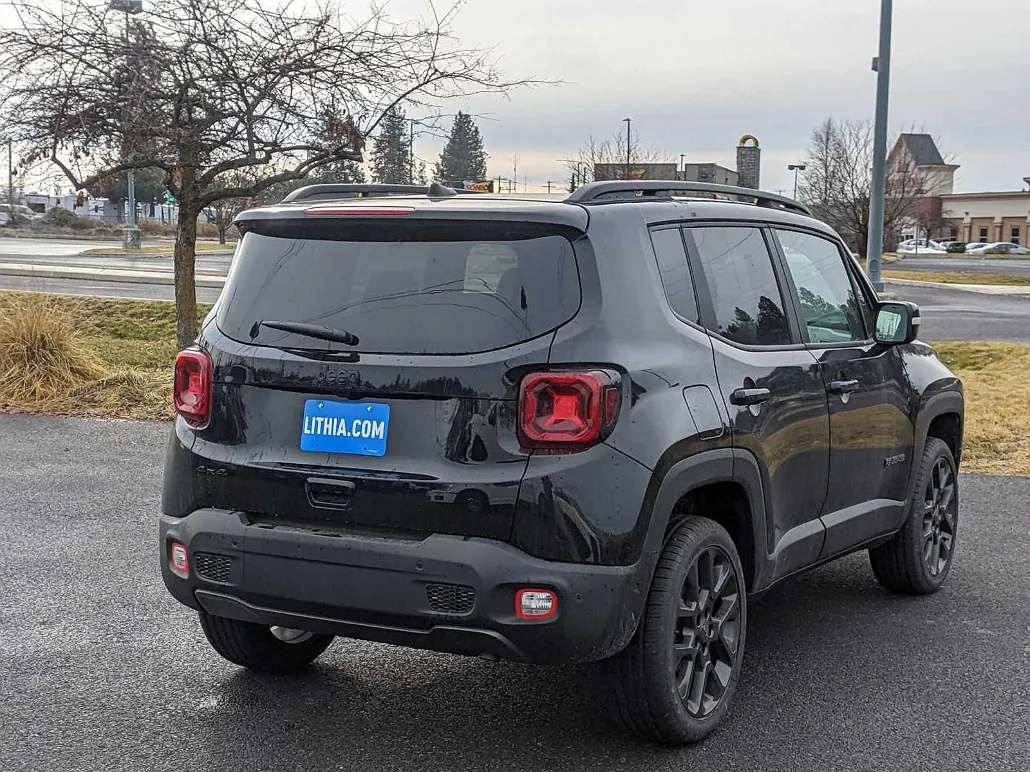 2023 Jeep Renegade Limited image 4