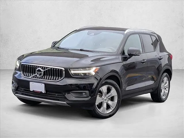 2022 Volvo XC40