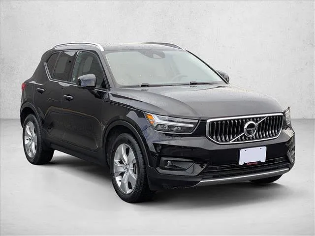 2022 Volvo XC40