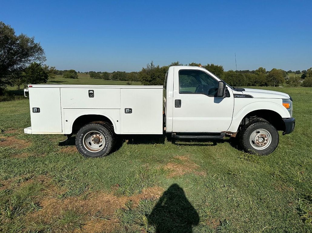 2016 Ford F-350 XL image 4