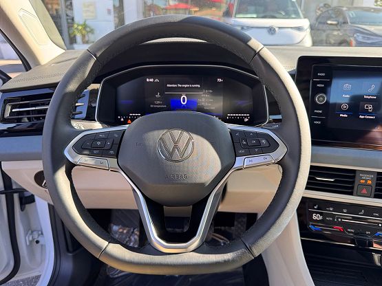 2025 Volkswagen Jetta SE photo 12
