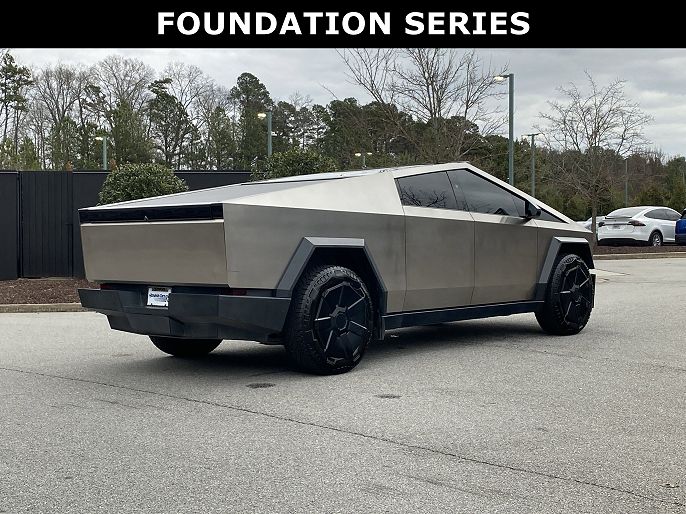 2024 Tesla Cybertruck