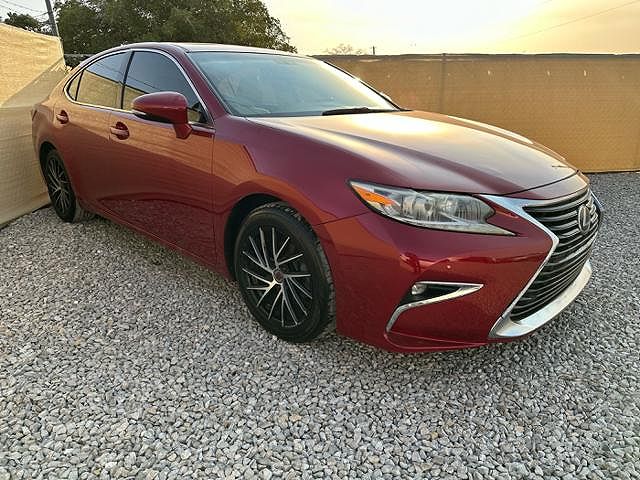 2016 Lexus ES