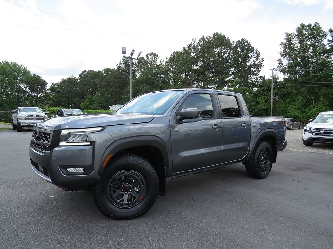 2025 Nissan Frontier