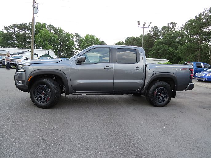 2025 Nissan Frontier