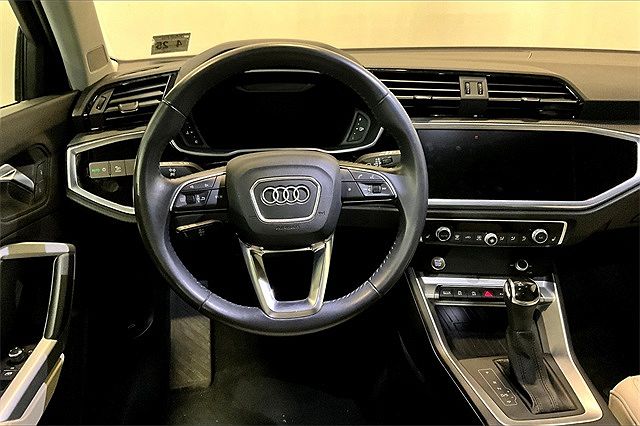 2021 Audi Q3 Premium image 4