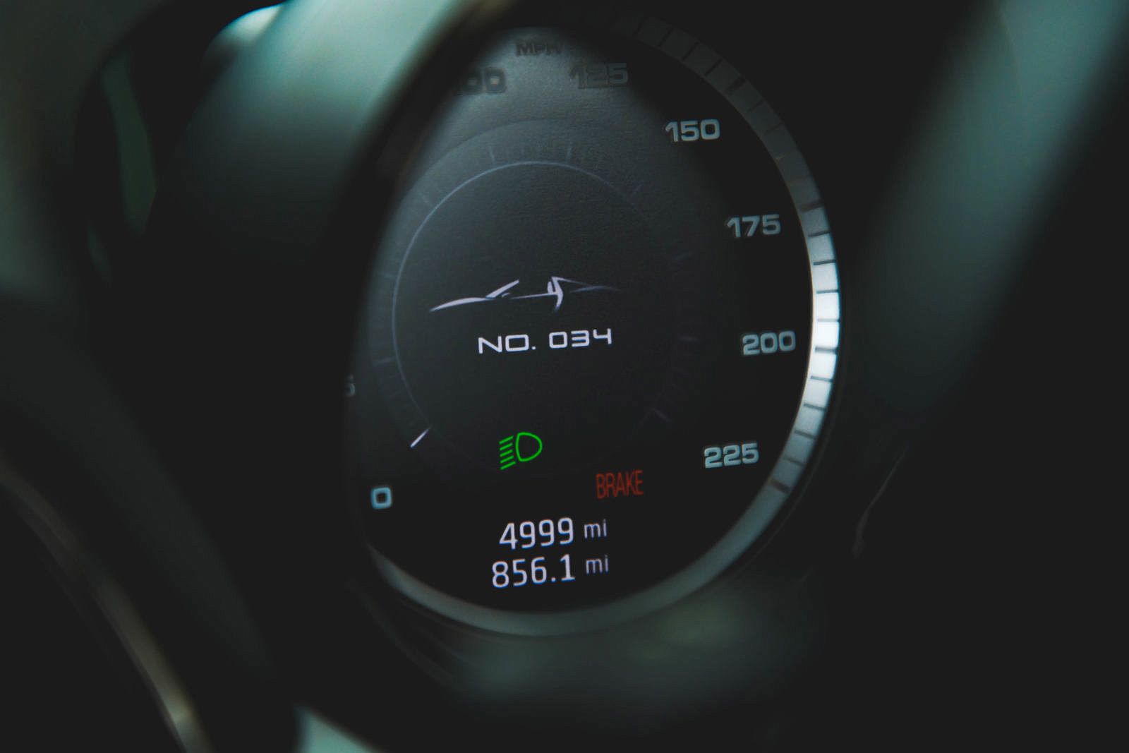 2015 Porsche 918 Spyder image 35